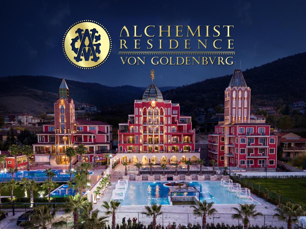 Alchemist Residence Von Goldenburg Belashtitsa Exterior photo